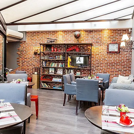 Hotel Atelier Montparnasse Paris