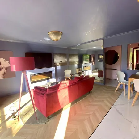 Luxury La Vie En Rose Jacuzzi Terrasse Parking * Parigi