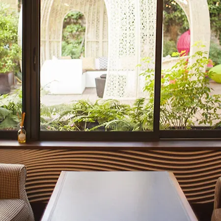Hotel Atala Champs Elysees, Sonder By Marriott Bonvoy 4*