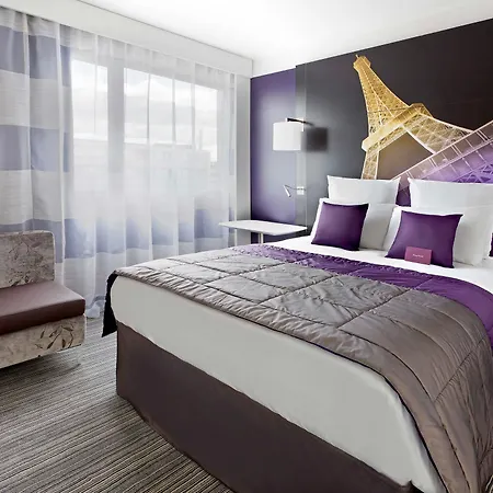 Mercure Centre Tour Eiffel מלון 4*