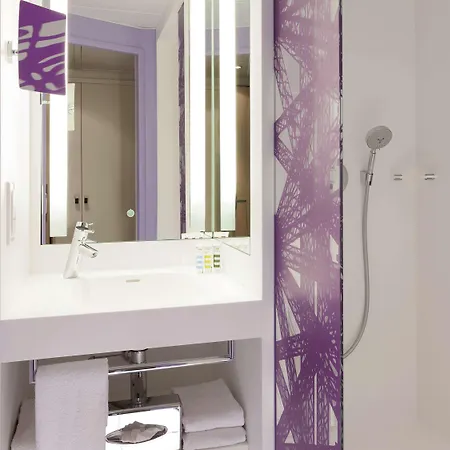 Mercure Centre Tour Eiffel 4*