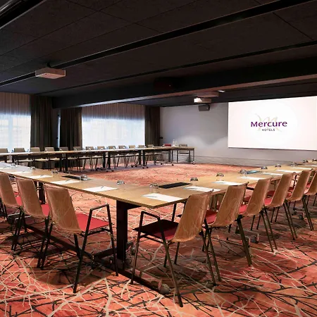 Mercure Centre Tour Eiffel 4* פריז
