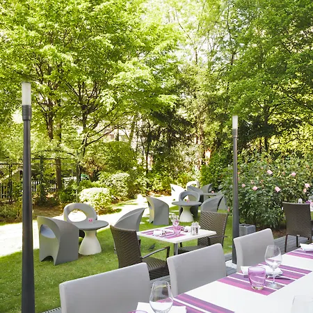 Mercure Centre Tour Eiffel מלון