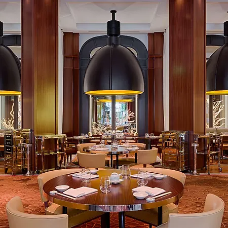 Le Royal Monceau Raffles Paříž
