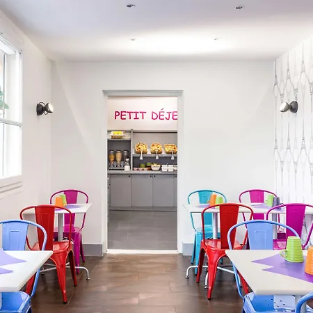 Ibis Styles Eiffel Cambronne Отель Париж