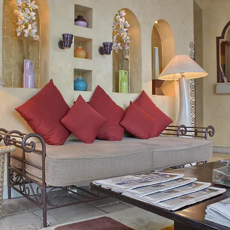 Hotel Royale Montsouris 3*