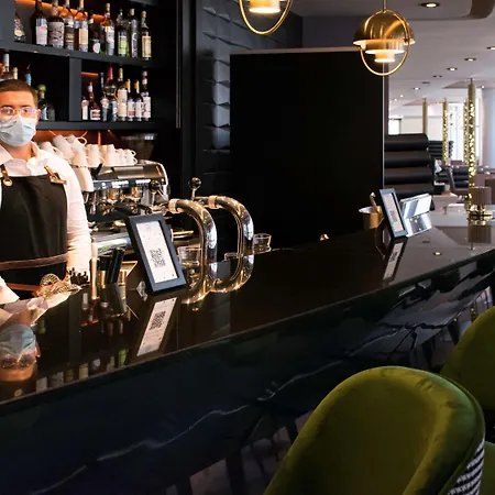 Pullman Paris La Defense Hotel 5*
