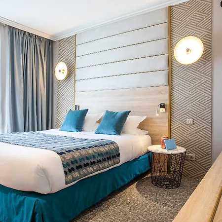 Hotel Nude 4*