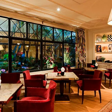 Francois 1er Hotel 4*