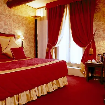 Hotel Grand Dechampaigne 3*