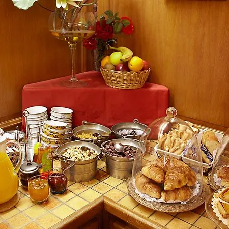 Grand Dechampaigne Hotel 3*