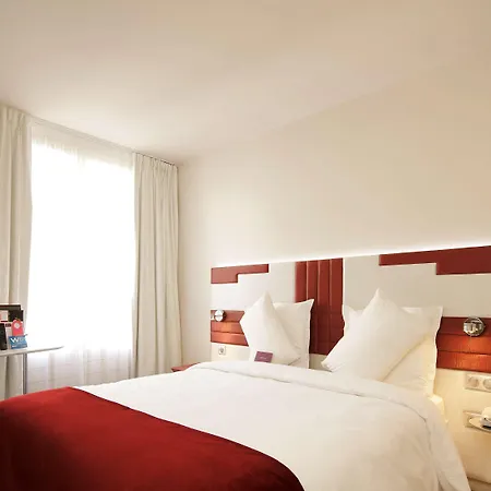 Mercure Opera Faubourg Montmartre Hotel 4*