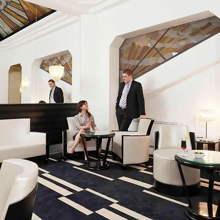 Hotel Mercure Opera Faubourg Montmartre 4*