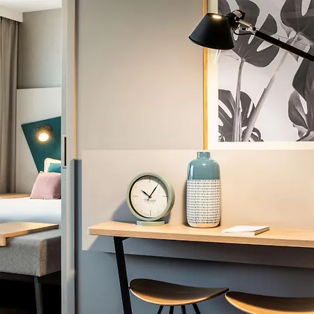 Adagio Nation Aparthotel 4*