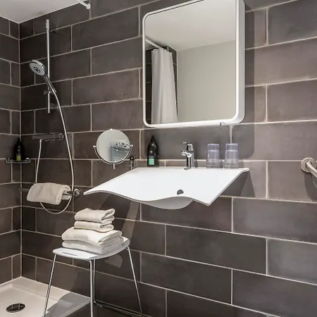 Adagio Nation Aparthotel 4*