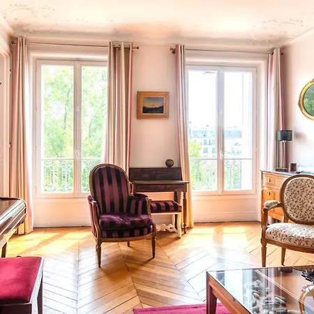 Sacre Coeur Apartment *