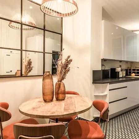 Outstanding - 8 Guests Between Tour Eiffel And Invalides *