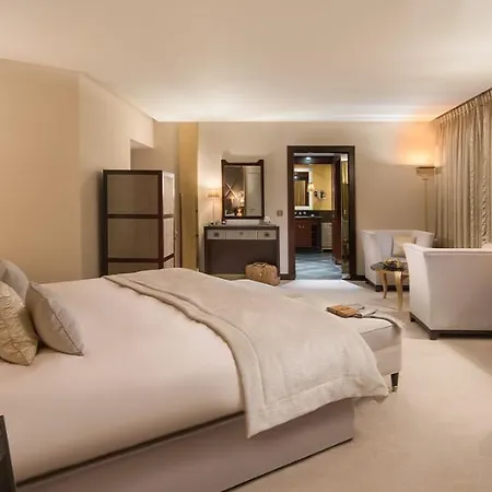 Barriere Fouquet's Hotel Paris