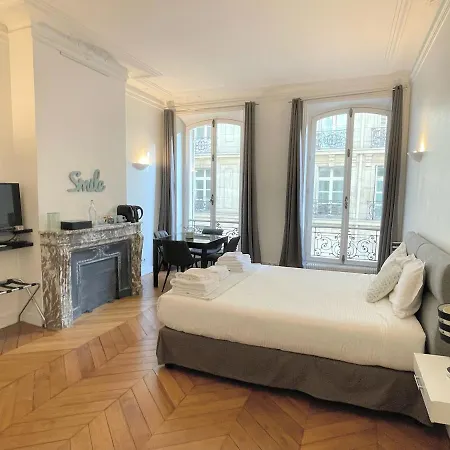Bed & Breakfast Square Paris