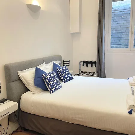 Bed & Breakfast Square Paris