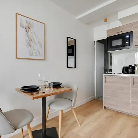 Superb Studio V - Batignolles Pigalle Apartment *