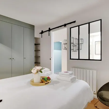 Magnificent 3bdr-6pax Batignolles Apartment *
