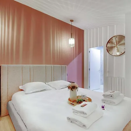 Magnificent 3bdr-6pax Batignolles * Paris
