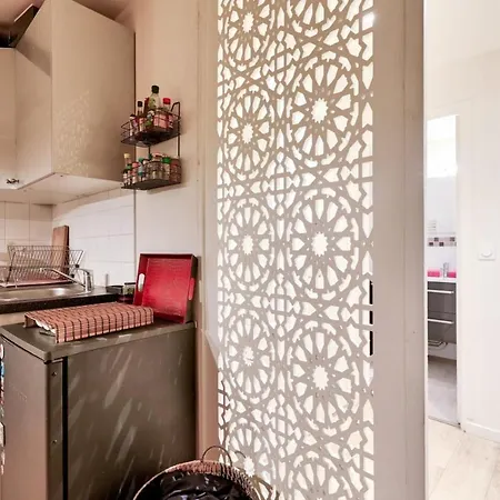 Cozy For 2 Located In 19 Apartment