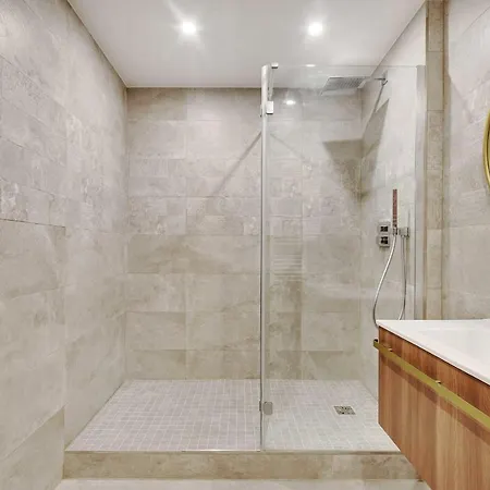 Magnificent 3bdr-6pax Batignolles Apartment Paris