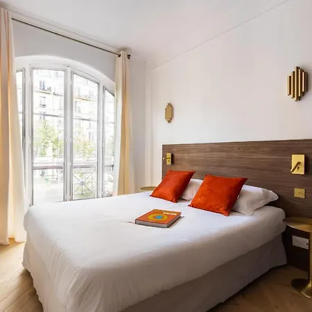 Apartment Charming Apartment-2br6p- Place De La Nation *