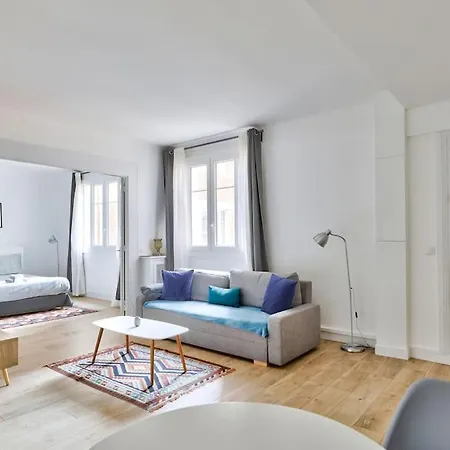 Renovated Modern 1 Bedroom Porte Maillot * Paris