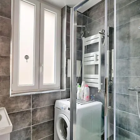 Apartment Renovated Modern 1 Bedroom Porte Maillot Paris
