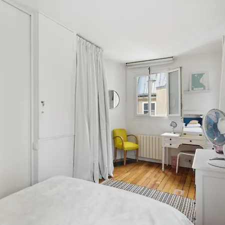 Apartment Charming Duplex In Privatestreet, Citycenter