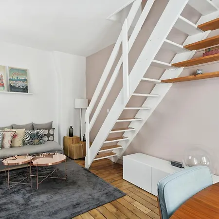 Apartment Charming Duplex In Privatestreet, Citycenter