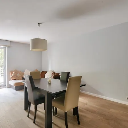 Spacious And Bright - 14 Apartmán *