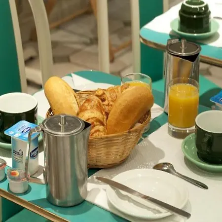 Des Arenes Hotel