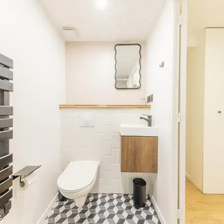 Superb In The Heart Of The 2nd District Of 8p3b Apartment