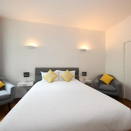 Square Bed & Breakfast Paris