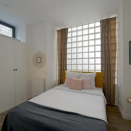 Huge 2 Floor With Unique Games & Theatre Apartment Paris