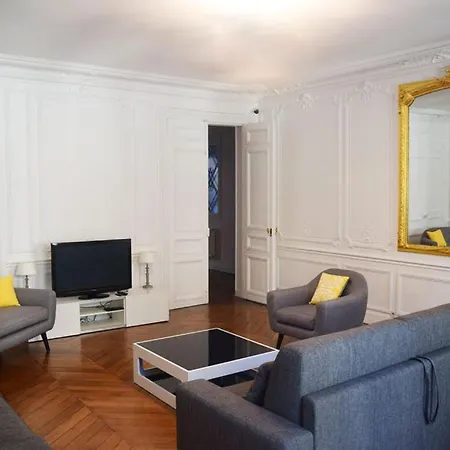 Bed & Breakfast Square 2*