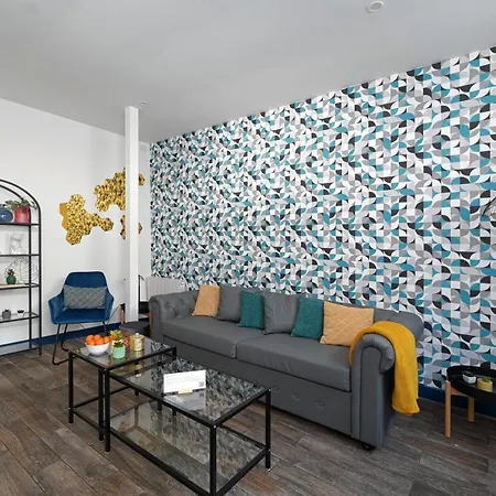 Huge 2 Floor With Unique Games & Theatre