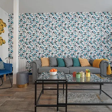 Huge 2 Floor With Unique Games & Theatre * Paris