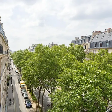 The Eiffel Tower Cosy Nest شقة
