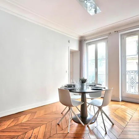 Quartier Parc Monceau Apartment *