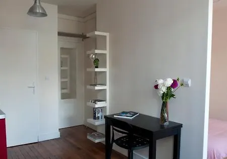 Hotel apartamentowy Clignancourt