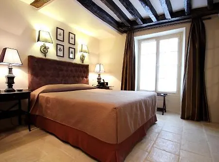 Hotel Saint-louis Marais 3*