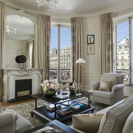 Barriere Fouquet's Paris