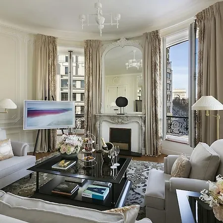 Hotel Barriere Fouquet's Paris