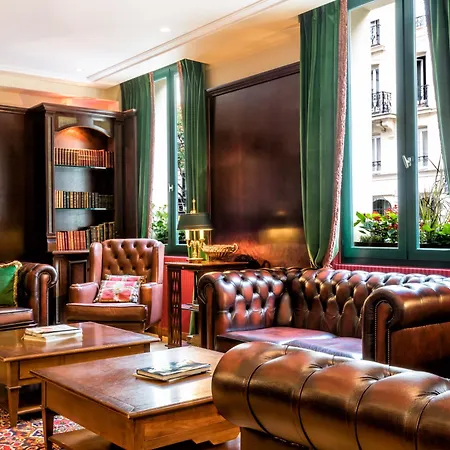 Pantheon Hotel 4*