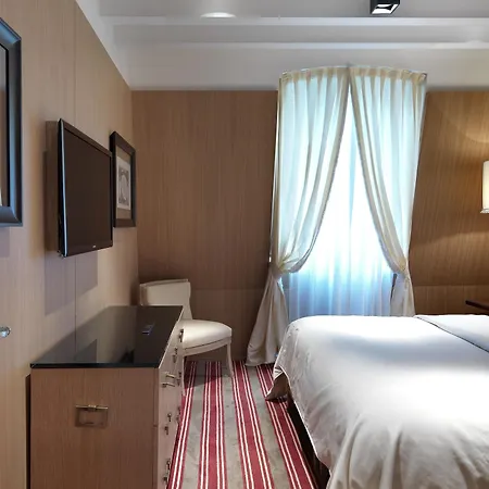 Marquis Faubourg Saint-honore Hotel